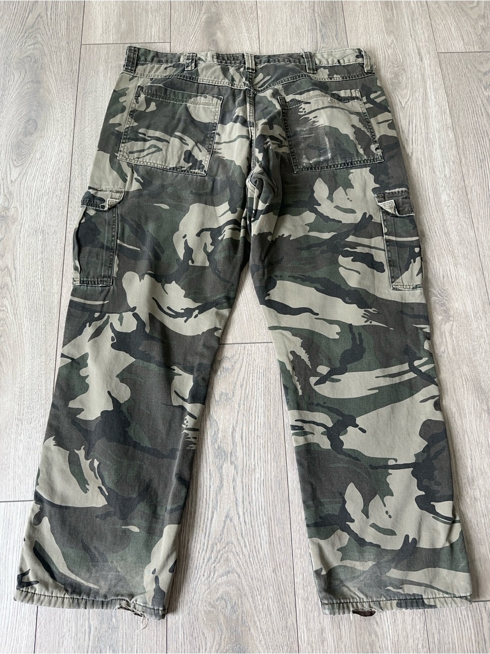 wrangler relaxed fit fleece lined camo cargo pants